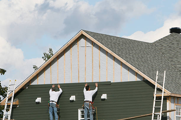 Professional Wood Siding technician working in Freehold, NJ